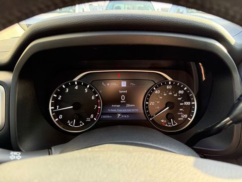 Used 2021 Nissan Titan SV w/ SV Convenience Package image 23