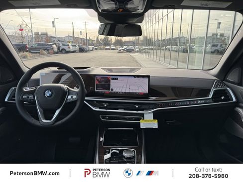 New 2026 BMW X5 xDrive50e image 2