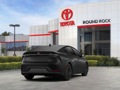 New 2026 Toyota Prius Plug-In Hybrid image 9