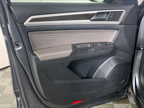 Used 2022 Volkswagen Atlas SE image 22