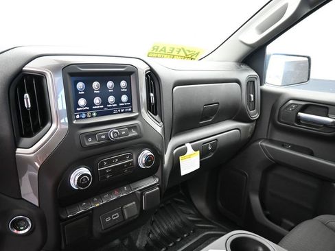 New 2026 GMC Sierra 1500 Pro w/ Pro Value Package AWD/4WD image 17