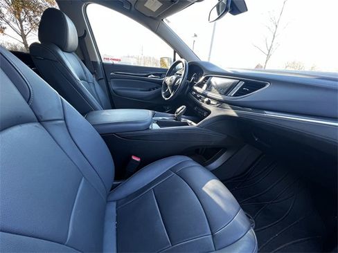 Used 2019 Buick Enclave Essence image 36