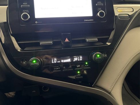 Used 2022 Toyota Camry LE FWD image 36