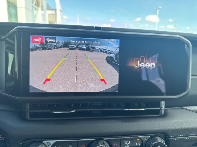 New 2027 Jeep Wrangler Unlimited Sahara AWD/4WD image 22