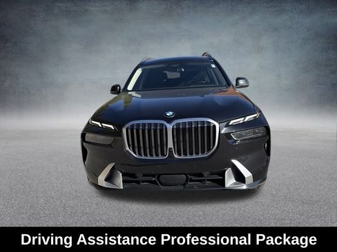 Used 2025 BMW X7 xDrive40i image 10