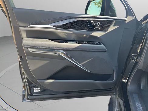 New 2026 Cadillac Escalade IQL Luxury AWD/4WD image 27