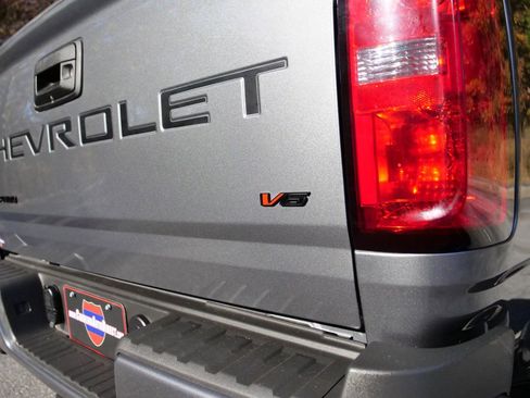 Used 2022 Chevrolet Colorado Z71 image 35