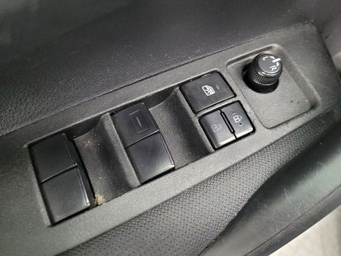 Used 2020 Toyota Corolla LE FWD image 27