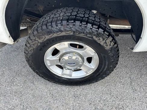Used 2015 Ford F250 XLT w/ XLT Value Package AWD/4WD image 18