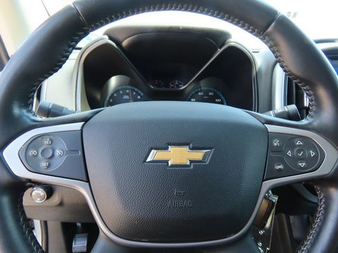 Used 2020 Chevrolet Colorado LT image 28