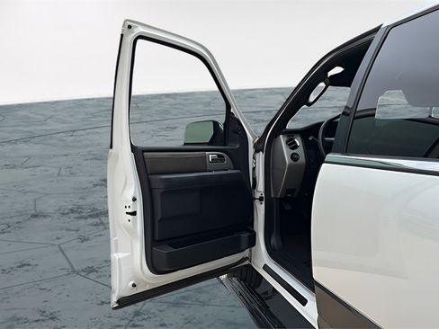 Used 2016 Ford Expedition King Ranch image 18