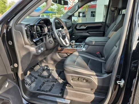 Used 2024 GMC Sierra 1500 SLT AWD/4WD image 11