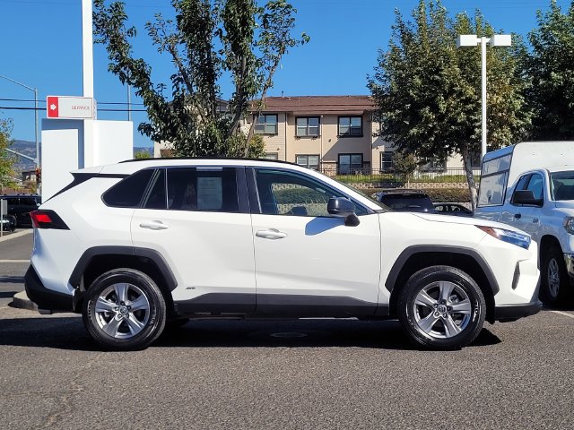 Certified 2025 Toyota RAV4 LE AWD/4WD image 5