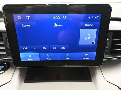 Used 2023 Ford Explorer XLT image 6