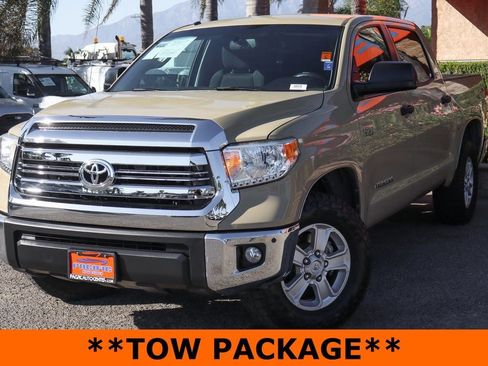 Used 2017 Toyota Tundra SR5 w/ SR5 Upgrade Package image 4