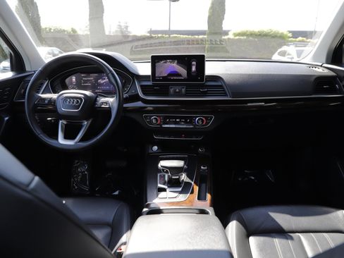 Used 2020 Audi Q5 2.0T Premium Plus w/ Premium Plus Package AWD/4WD image 13