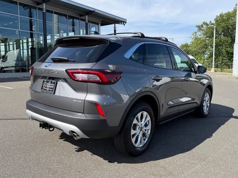 Used 2023 Ford Escape Active AWD/4WD image 7