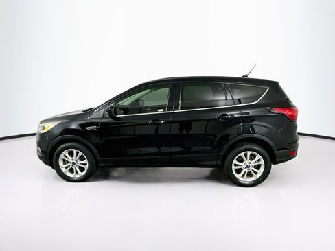 Used 2019 Ford Escape SE FWD image 4