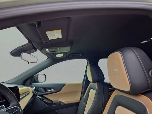 Used 2025 Chevrolet Equinox ACTIV w/ Convenience Package III image 31