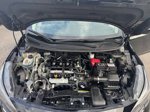 Used 2025 Nissan Versa SV FWD image 30