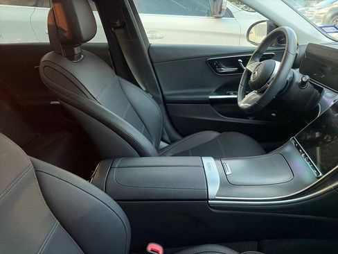 Used 2024 Mercedes-Benz C 300 4MATIC Sedan image 35