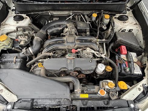 Used 2013 Subaru Legacy 2.5i image 9