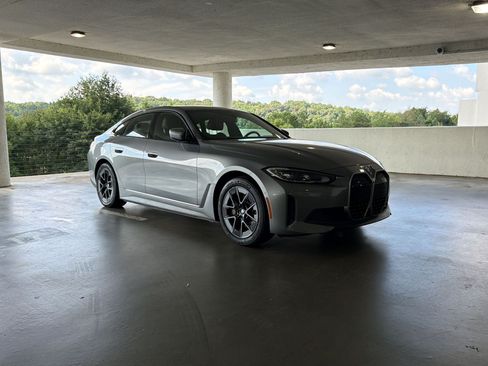 Used 2023 BMW i4 eDrive35 w/ Premium Package RWD image 5
