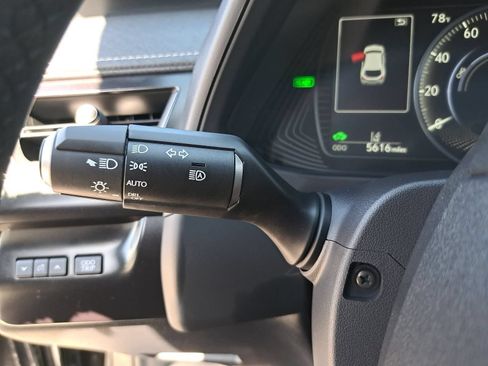 Used 2024 Lexus UX 250h FWD image 28