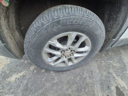 Used 2021 Chevrolet Traverse LT w/ LPO, Floor Liner Package image 9