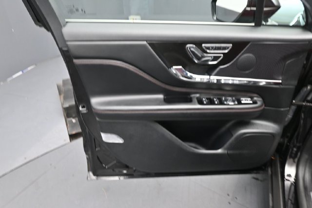 Certified 2025 Lincoln Corsair Grand Touring AWD/4WD image 21