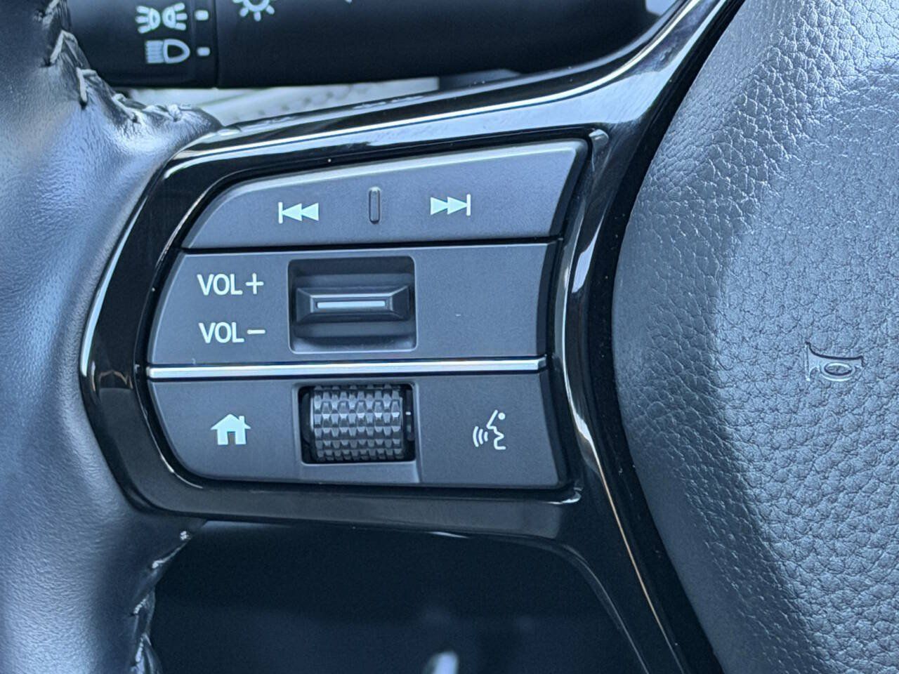 Used 2025 Honda HR-V EX-L image 22