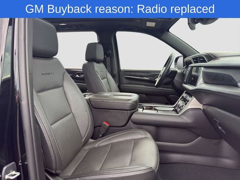 Used 2023 GMC Yukon XL Denali AWD/4WD image 17