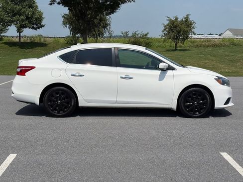 Used 2017 Nissan Sentra SV FWD image 9