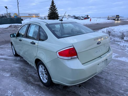 Used 2011 Ford Focus SE image 7