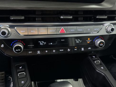 Used 2024 Kia Telluride SX Prestige X-Pro AWD/4WD image 19