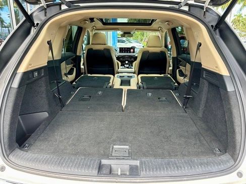 Used 2023 Acura MDX SH-AWD image 17