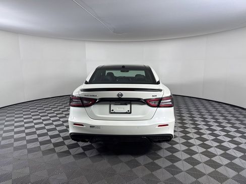 Used 2021 Nissan Maxima SR image 4
