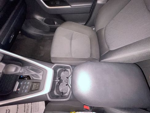 Certified 2025 Toyota RAV4 XLE AWD/4WD image 21