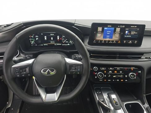 Used 2025 INFINITI QX60 Luxe w/ Black Edition image 9