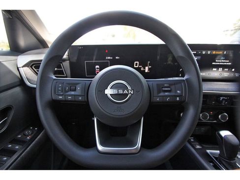 New 2025 Nissan Kicks SV w/ Charging Package FWD image 13