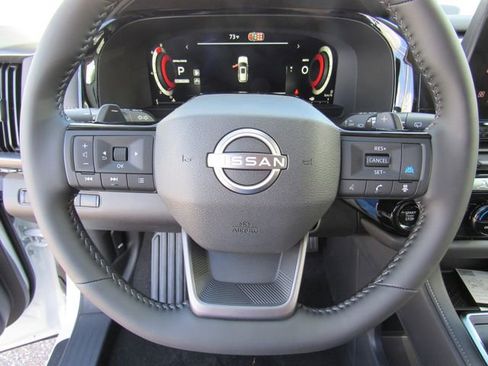 New 2026 Nissan Pathfinder SL FWD image 23