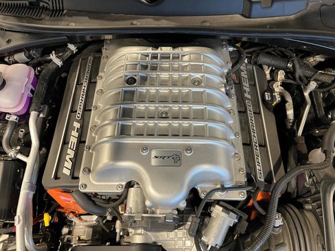Used 2021 Dodge Challenger SRT Hellcat image 40