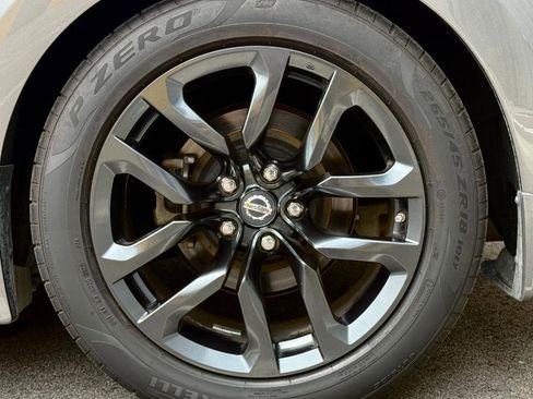Used 2017 Nissan 370Z Coupe RWD image 28