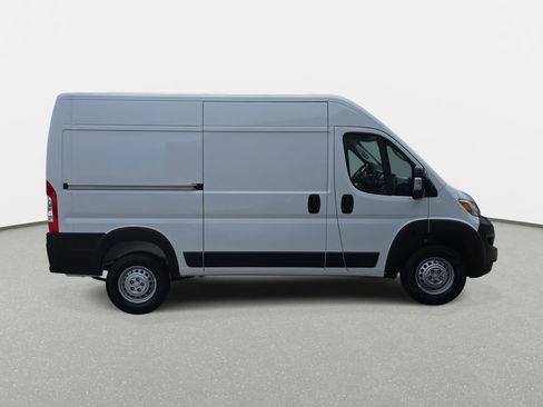 New 2026 RAM ProMaster 1500 w/ Convenience Group FWD image 4