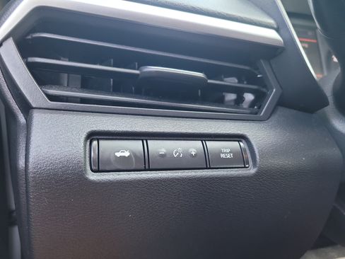 Used 2024 Nissan Altima 2.5 S FWD image 31