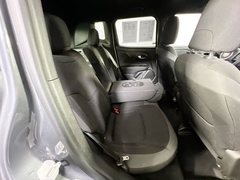 Used 2022 Jeep Renegade Altitude w/ Convenience Group image 25