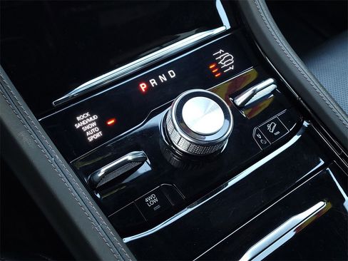 Used 2022 Jeep Grand Cherokee Summit image 22