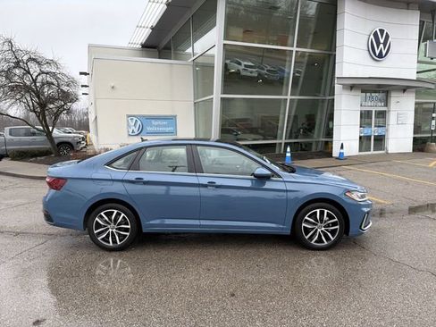 New 2026 Volkswagen Jetta SE image 10