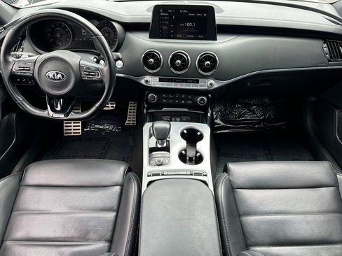 Used 2018 Kia Stinger GT2 RWD image 10