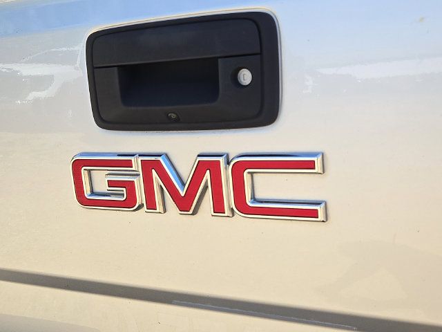 Used 2018 GMC Sierra 1500 SLE w/ SLE Value Package AWD/4WD image 30